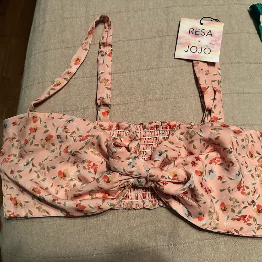 NEW RESA x JOJO Katie Crop Top